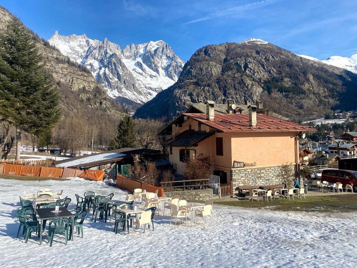 Apartment La maison des Guides Courmayeur Extérieur photo