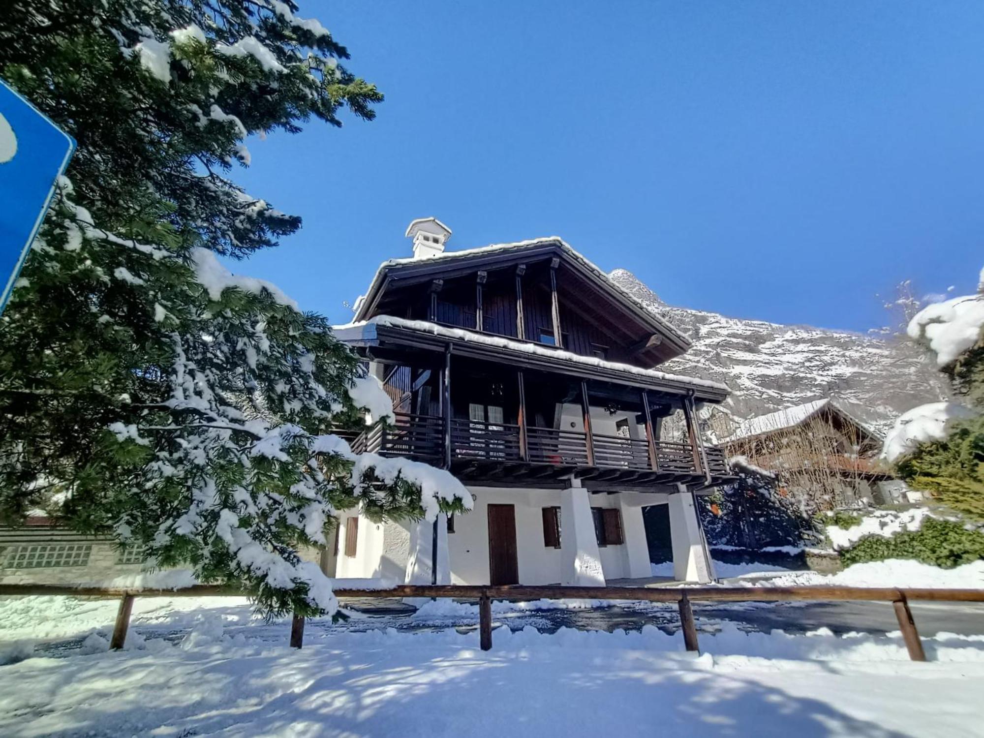 Apartment La maison des Guides Courmayeur Extérieur photo