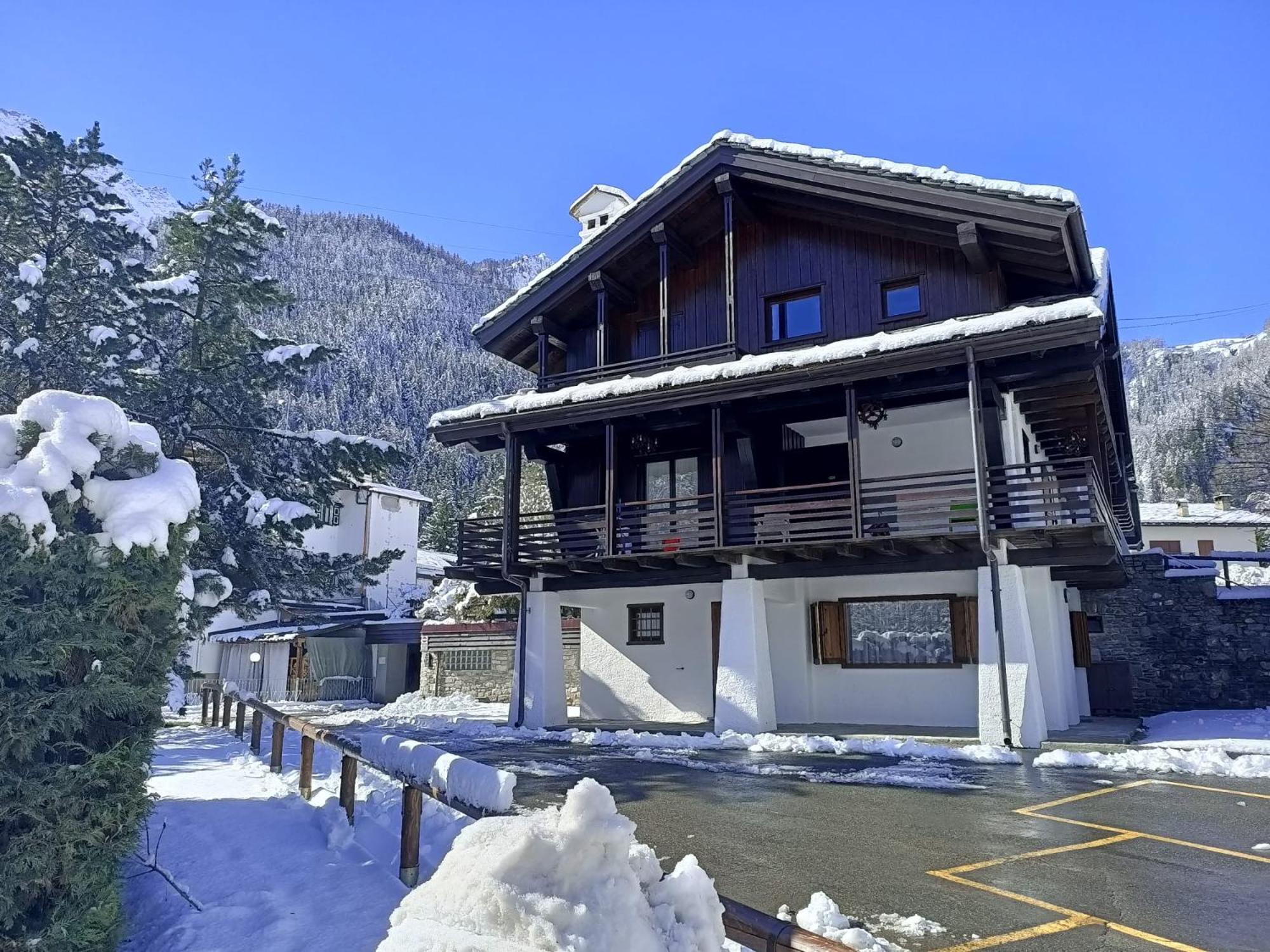 Apartment La maison des Guides Courmayeur Extérieur photo