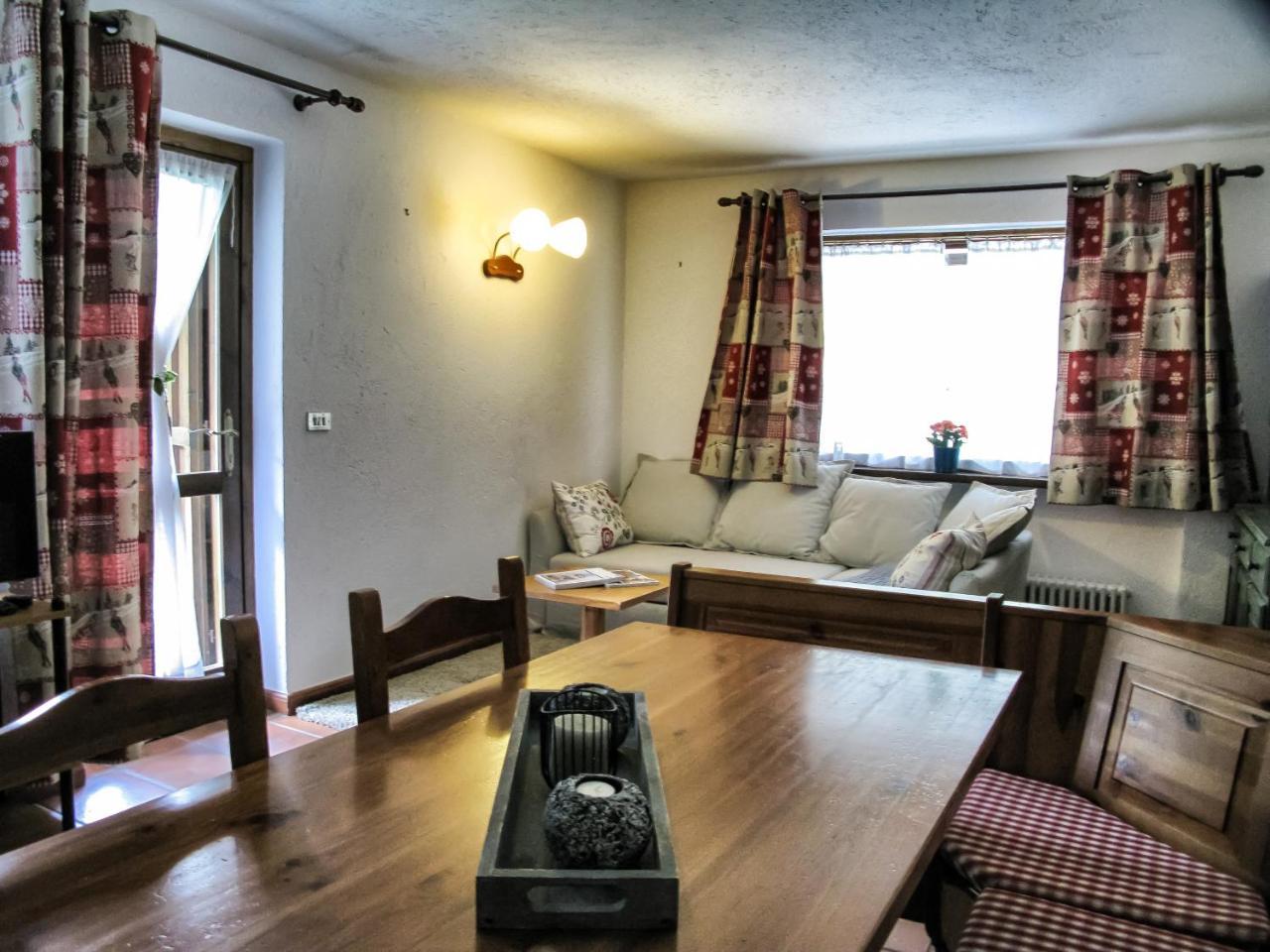 Apartment La maison des Guides Courmayeur Extérieur photo